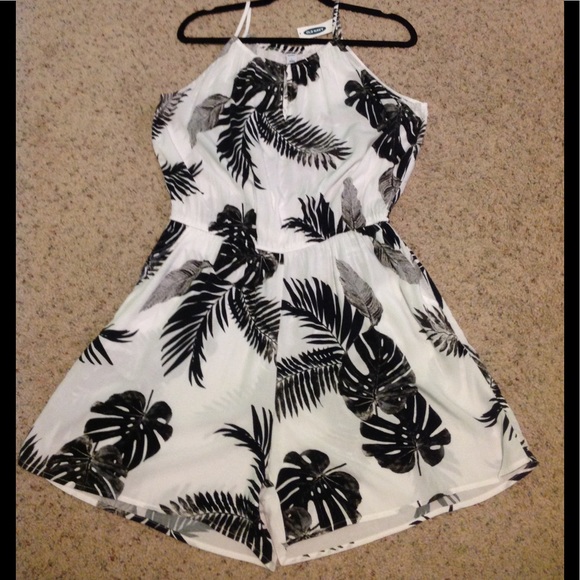 Pants - 🖤Waist-defined sleeveless romper🖤